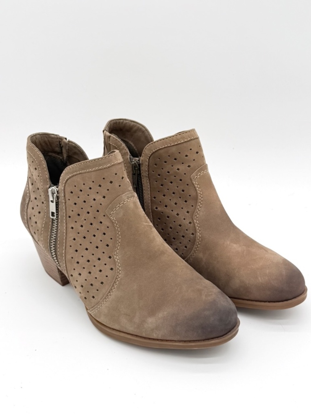 Earth Marion Womens Khaki Brown Leather Perforated Ankle Boots Shoes Size 10 W